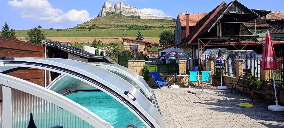 A+S Penzion Podzamok Spisske Podhradie Ngoại thất bức ảnh